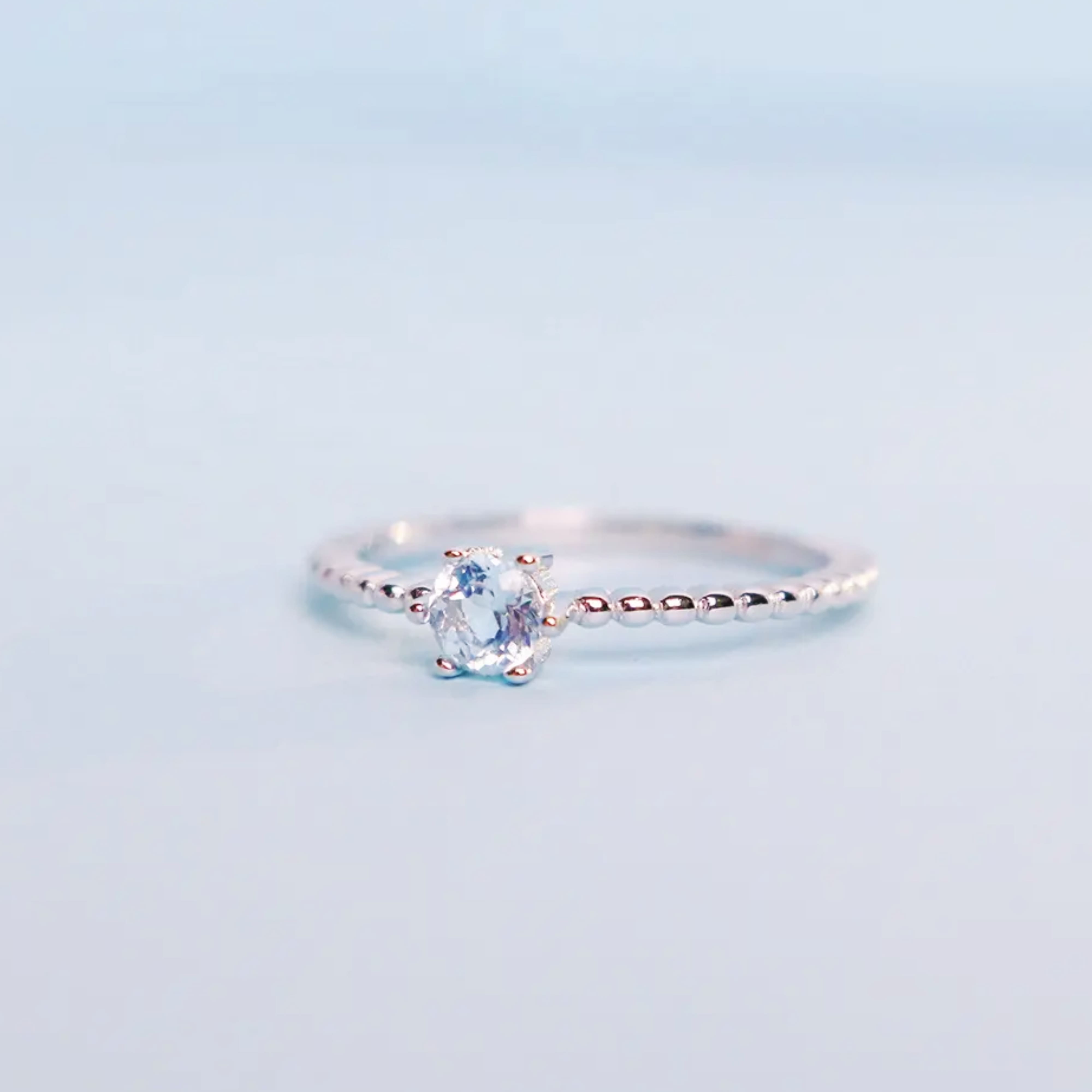 Breathe | Bubble Sky Blue Topaz Ring in 18K White Gold - Chakra Energy Co